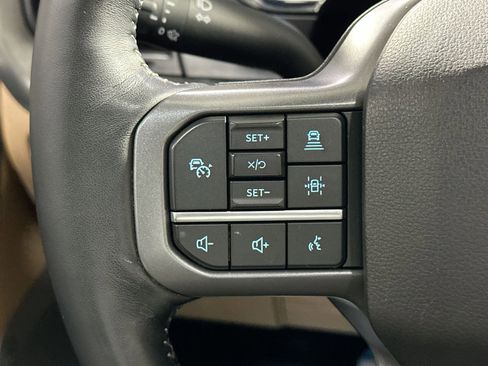 Used 2021 Ford F150 Lariat w/ Max Trailer Tow Package image 23