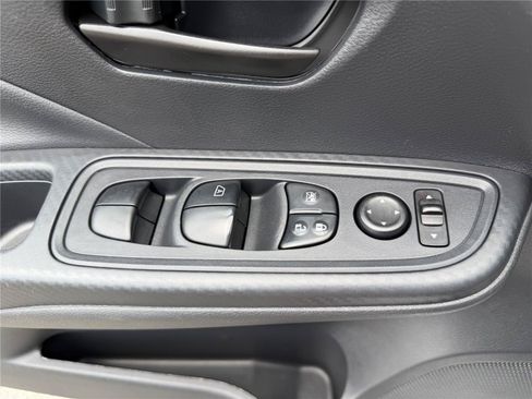 Used 2025 Nissan Versa S w/ Trunk Package FWD image 20