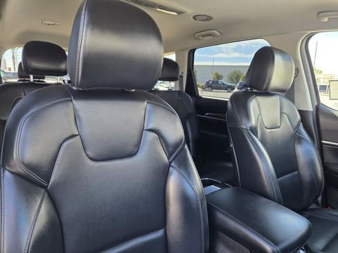 Used 2022 Kia Telluride LX AWD/4WD image 32