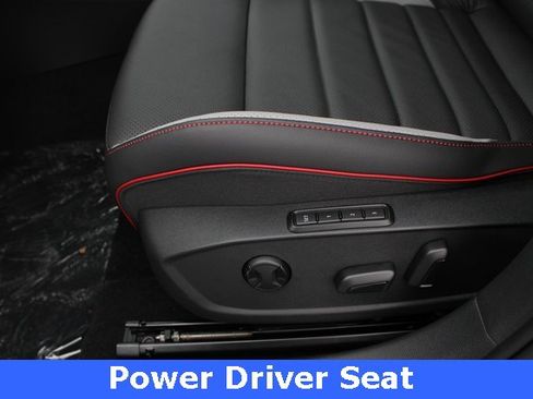 New 2026 Volkswagen GTI SE image 4