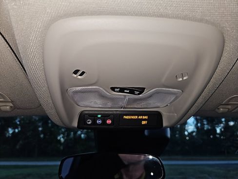 Used 2024 Buick Encore GX Sport Touring image 19