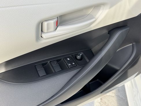 New 2026 Toyota Corolla LE image 18