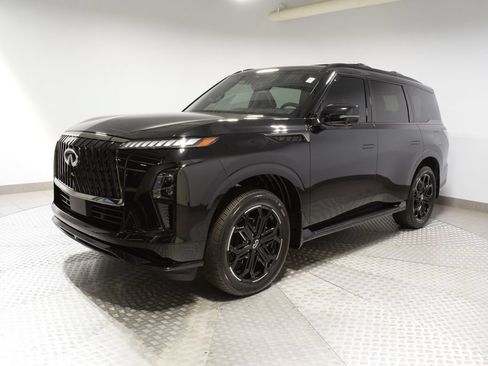 Certified 2026 INFINITI QX80 4WD image 9