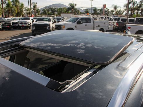 Used 2023 Kia Telluride SX image 28