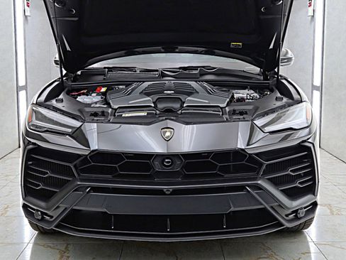 Used 2020 Lamborghini Urus image 27