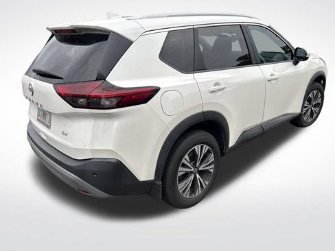 Certified 2023 Nissan Rogue SV w/ SV Premium B Package FWD image 3