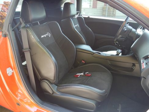 Used 2018 Dodge Challenger SRT Hellcat RWD image 26