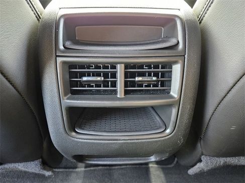 Certified 2025 Cadillac XT5 Premium Luxury image 11