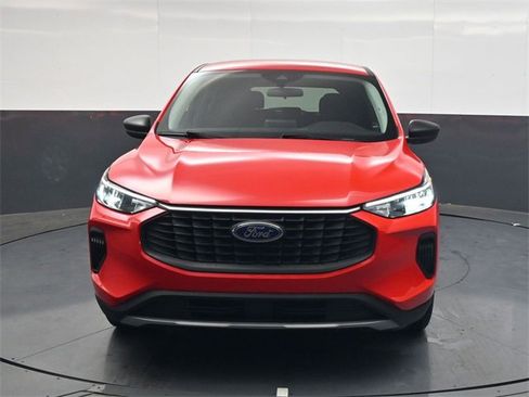 Used 2024 Ford Escape Active w/ Cold Weather Package image 9