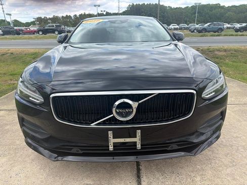 Used 2018 Volvo S90 T5 Momentum w/ Convenience Package AWD/4WD image 3