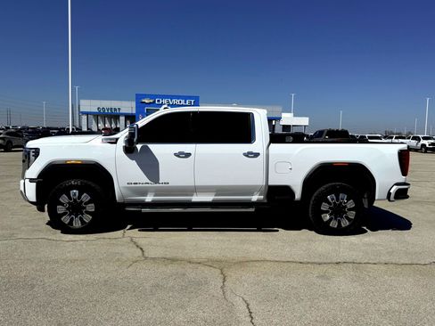 Used 2024 GMC Sierra 2500 Denali w/ Denali Reserve Package image 10