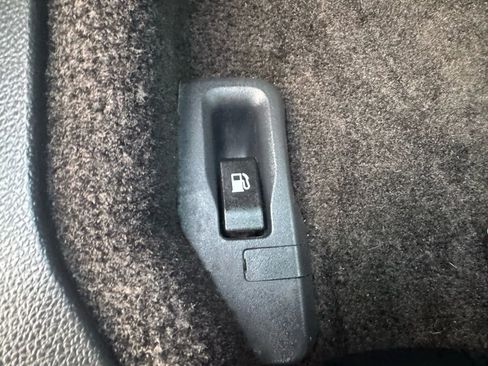 Used 2015 Subaru Outback 2.5i Limited image 16