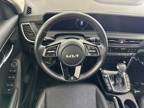 Certified 2024 Kia Seltos EX AWD/4WD image 25