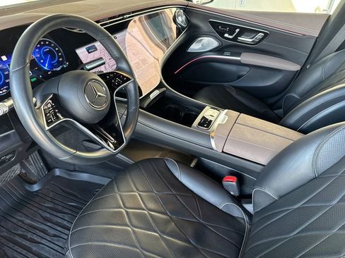 Used 2023 Mercedes-Benz EQS 580 4MATIC Sedan image 9