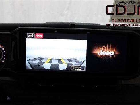 Used 2024 Jeep Wrangler Sahara w/ Technology Group image 26