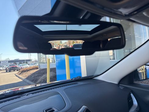 Used 2014 Jeep Cherokee Latitude w/ Comfort/Convenience Group image 29