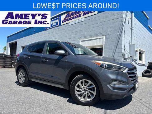 Used 2017 Hyundai Tucson SE AWD/4WD image 1