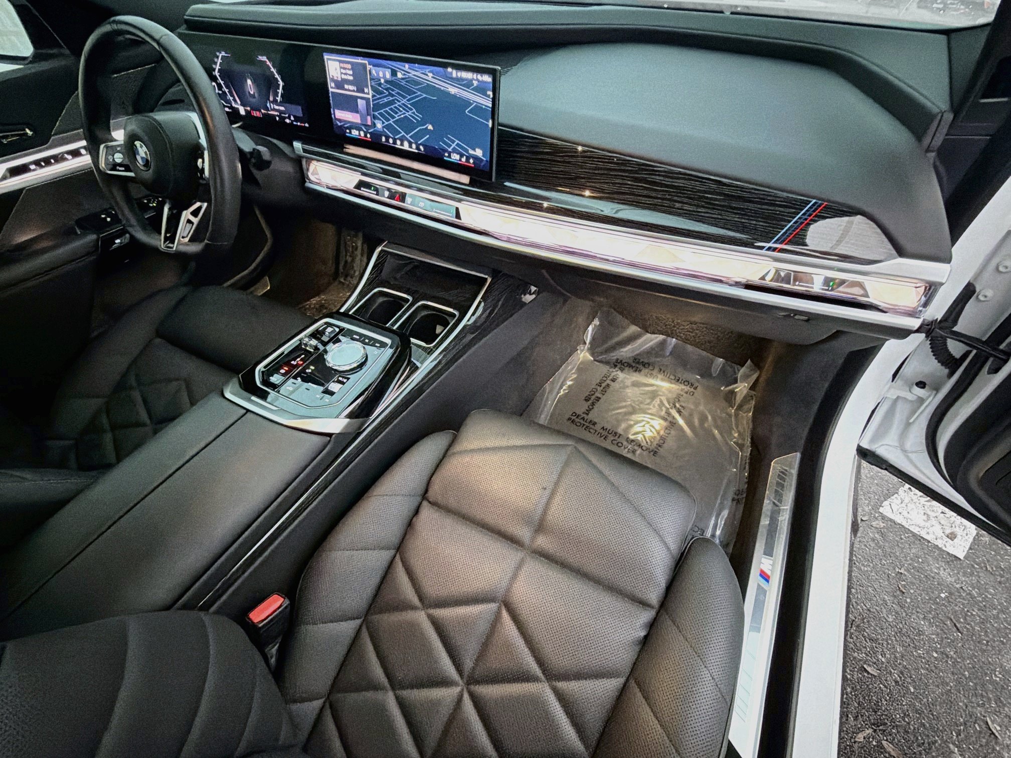 Used 2023 BMW 740i RWD image 14