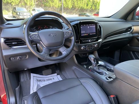 Used 2023 Chevrolet Traverse LT w/ Midnight/Sport Edition FWD image 33