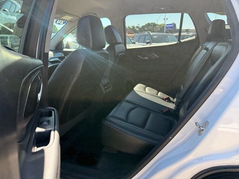 Used 2021 GMC Terrain SLT FWD image 10