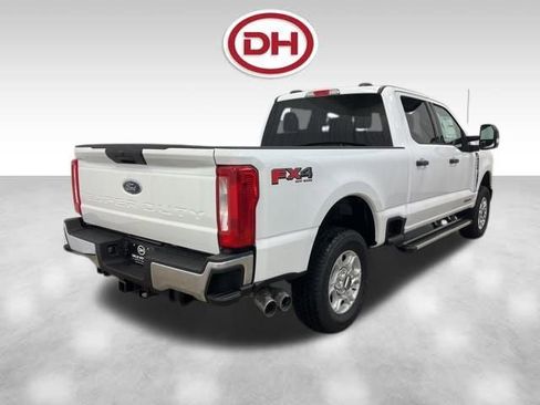 New 2025 Ford F250 XLT image 21