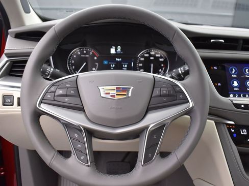 New 2025 Cadillac XT5 Premium Luxury w/ LPO, Floor Liner Package image 13