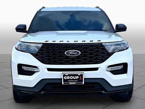 Used 2023 Ford Explorer ST-Line w/ Class IV Trailer Tow Package RWD image 4