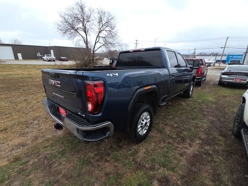 Used 2021 GMC Sierra 2500 SLE w/ SLE Value Package; image 8
