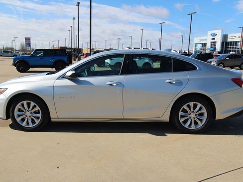 Used 2019 Chevrolet Malibu LT image 17