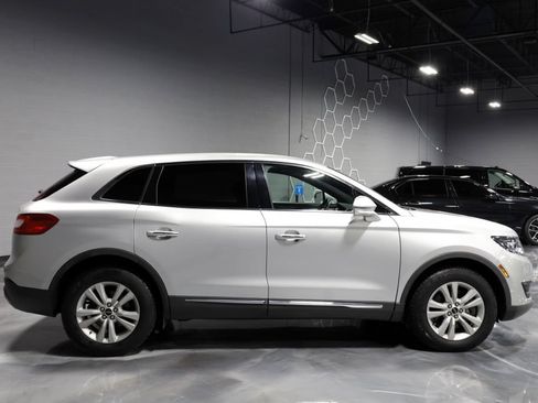 Used 2016 Lincoln MKX Premiere AWD/4WD image 8