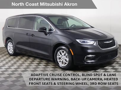 Used 2023 Chrysler Pacifica Touring-L