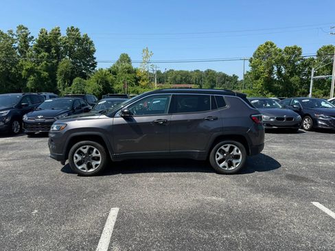 Used 2022 Jeep Compass Limited AWD/4WD image 2