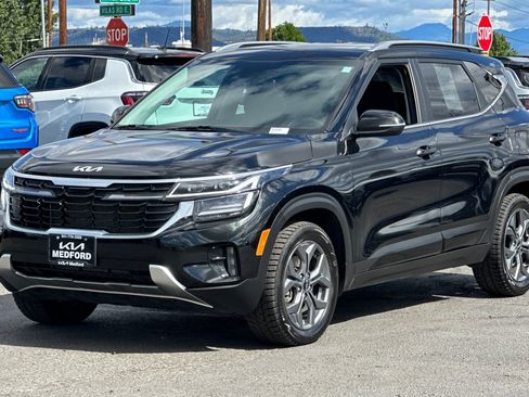 Used 2024 Kia Seltos S AWD/4WD image 9