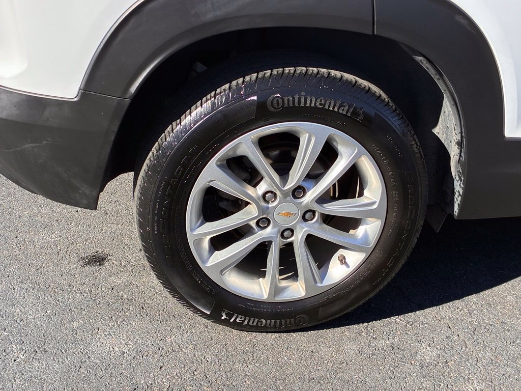Used 2024 Chevrolet TrailBlazer LS AWD/4WD image 46