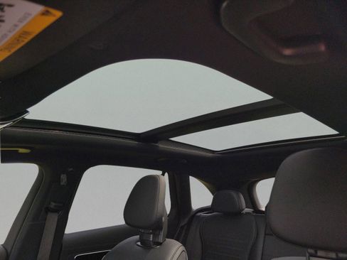 Certified 2026 Mercedes-Benz GLC 300 4MATIC image 29