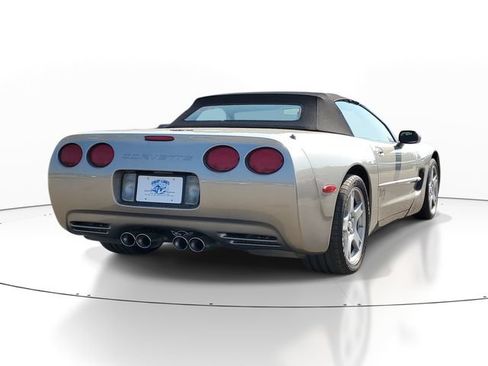 Used 1998 Chevrolet Corvette Convertible w/ Memory Pkg RWD image 4