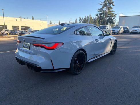 Used 2021 BMW M4 Coupe w/ Executive Package image 4