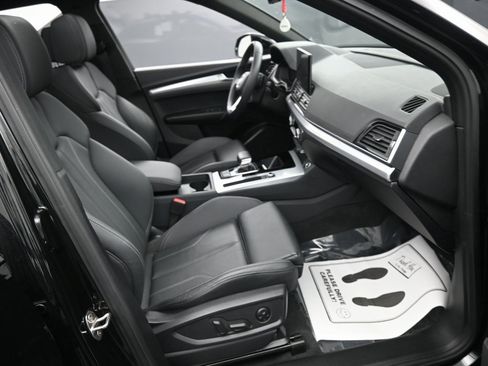 Used 2025 Audi Q5 2.0T Premium image 37