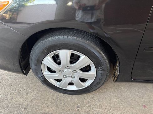 Used 2013 Toyota Corolla L FWD image 9