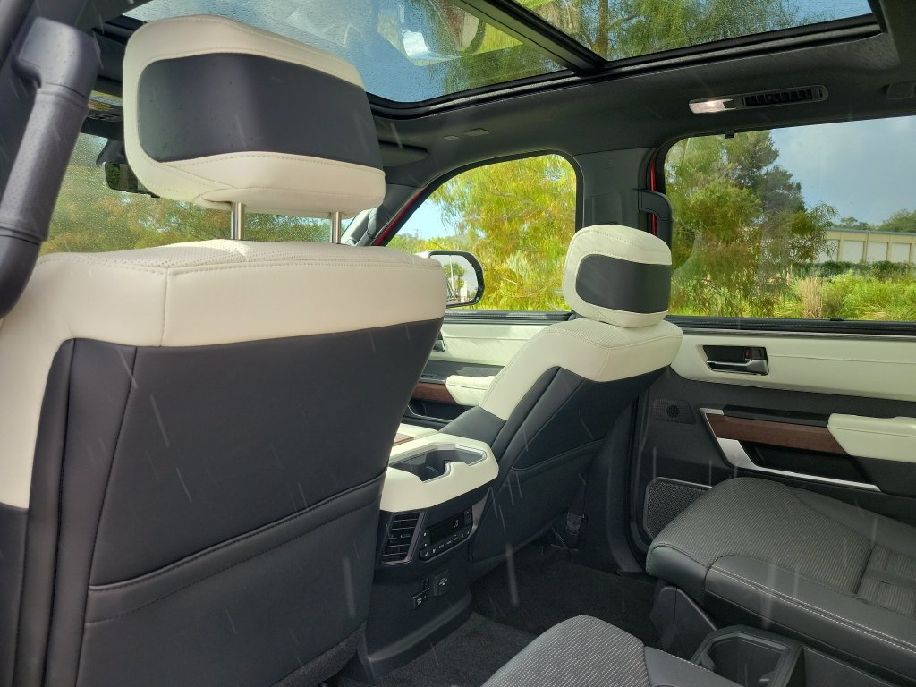 Used 2024 Toyota Sequoia Capstone AWD/4WD image 25