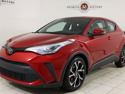 Used 2021 Toyota C-HR XLE image 5