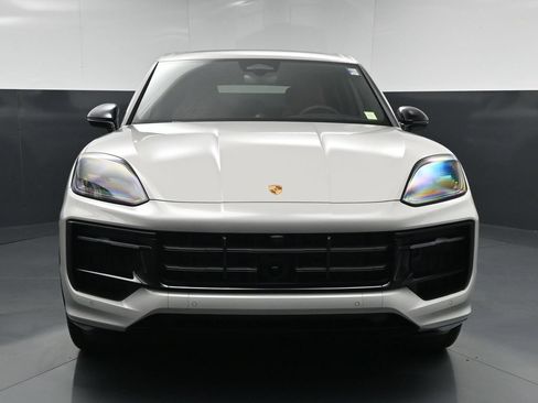 New 2026 Porsche Cayenne GTS AWD/4WD image 16