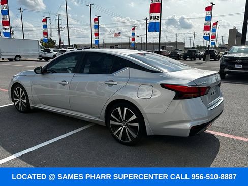 Used 2020 Nissan Altima 2.5 SR w/ Premium Package FWD image 7