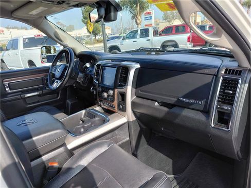 Used 2018 RAM 2500 Laramie image 12