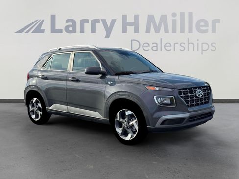 New 2026 Hyundai Venue SEL FWD image 10