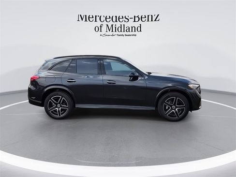 New 2025 Mercedes-Benz GLC 300 GLC 300 image 9