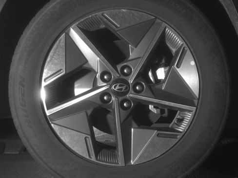 Used 2025 Hyundai Tucson SEL image 13