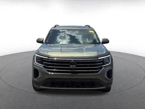 Used 2026 Volkswagen Atlas SE FWD image 3