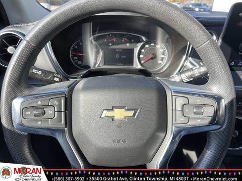 Certified 2025 Chevrolet Blazer LT w/ Convenience Package image 17