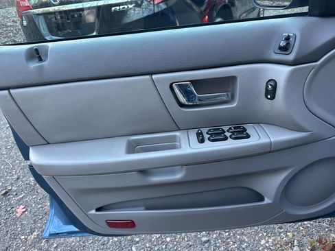 Used 2002 Mercury Sable LS Premium image 17